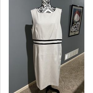 Kasper white Sleeveless dress